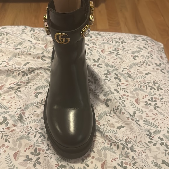 Black boots,size 8.5, gucci - Picture 10 of 12